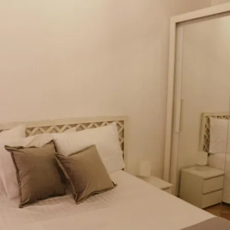 Virgilio House Апартаменты Кальяри