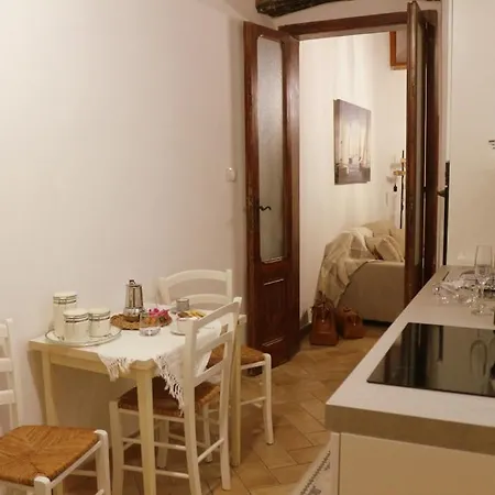 Apartment Virgilio House
