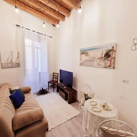 Virgilio House Апартаменты Кальяри