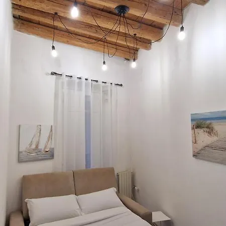 Virgilio House Апартаменты Кальяри