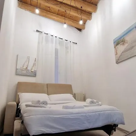 Virgilio House Апартаменты *
